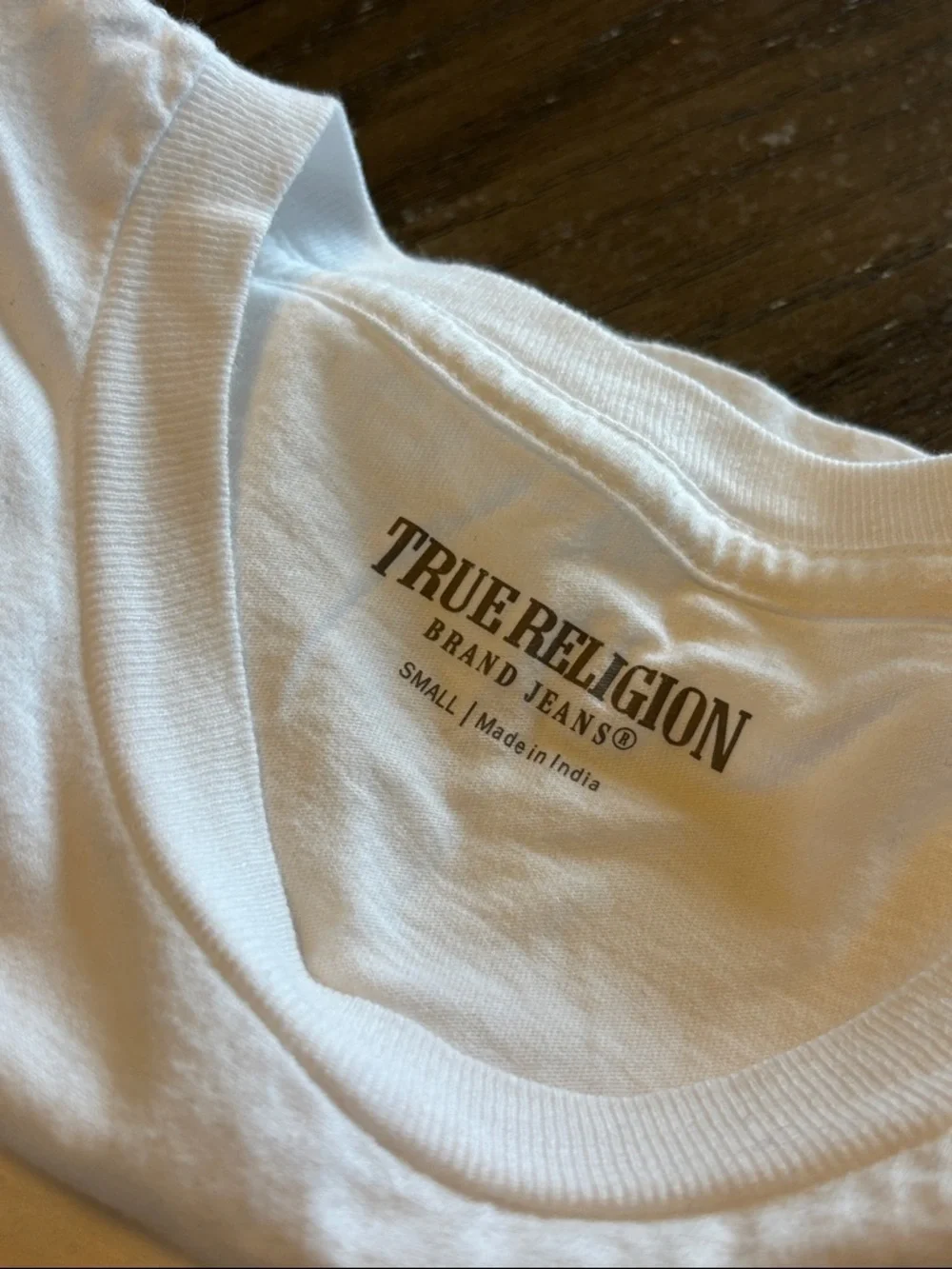 True Religion White metallic Short-Sleeve Logo Tee with Yellow Accent size small